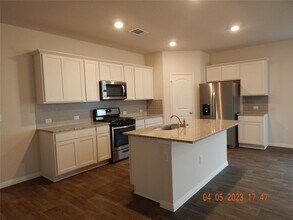 705 Mais Dr in Georgetown, TX - Building Photo - Building Photo