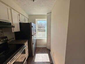 9432 Lexington Cir in Charlotte, NC - Building Photo - Building Photo