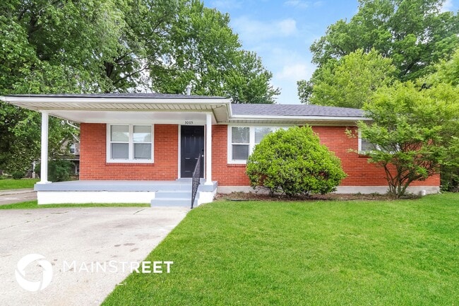 property at 3005 Rockford Ln