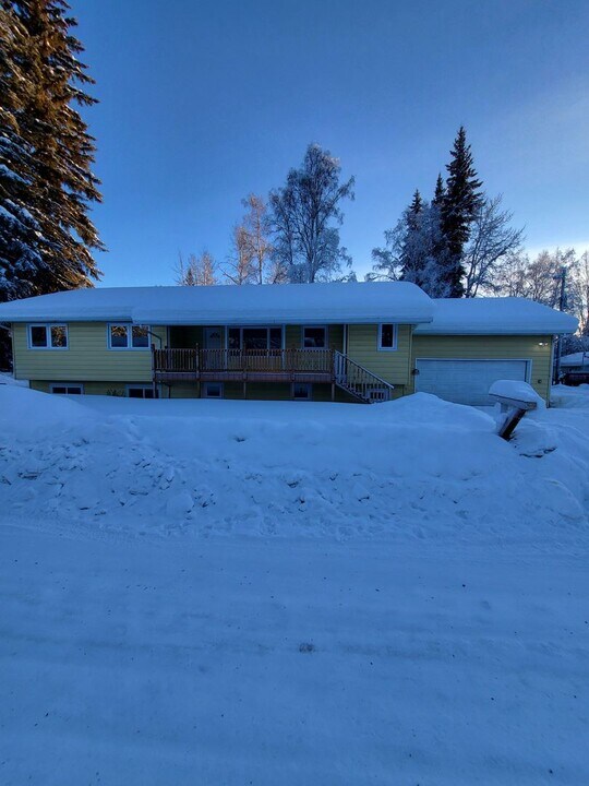 4027 Birch Ln in Fairbanks, AK - Building Photo