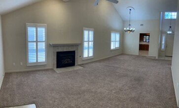 2412 Alexia Way in Modesto, CA - Building Photo - Building Photo