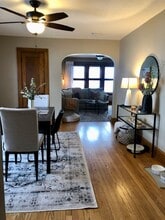 2310 Willard Ave, Unit 2 in Madison, WI - Foto de edificio - Building Photo