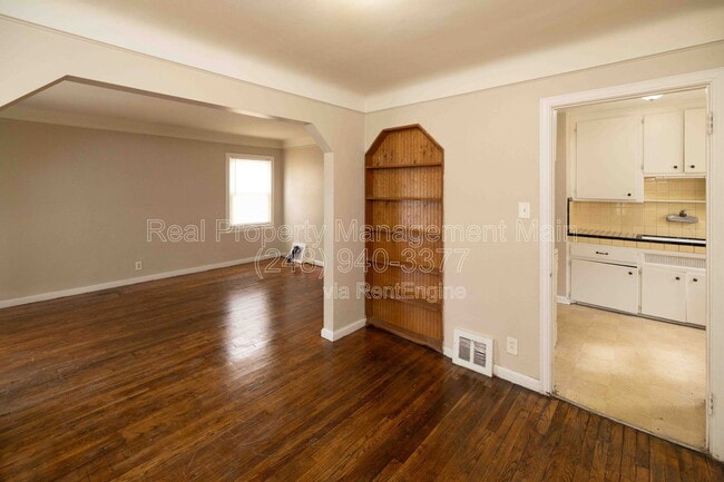 property at 20772 Dexter Blvd