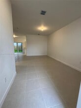 2546 SE 27th Dr in Homestead, FL - Building Photo - Building Photo