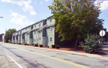 42-57 Fairfield Park in Mansfield, MA - Foto de edificio - Building Photo