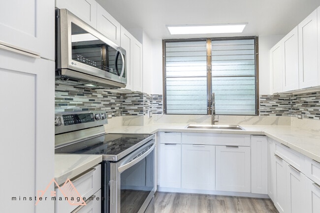property at 6770 Hawaii Kai Dr