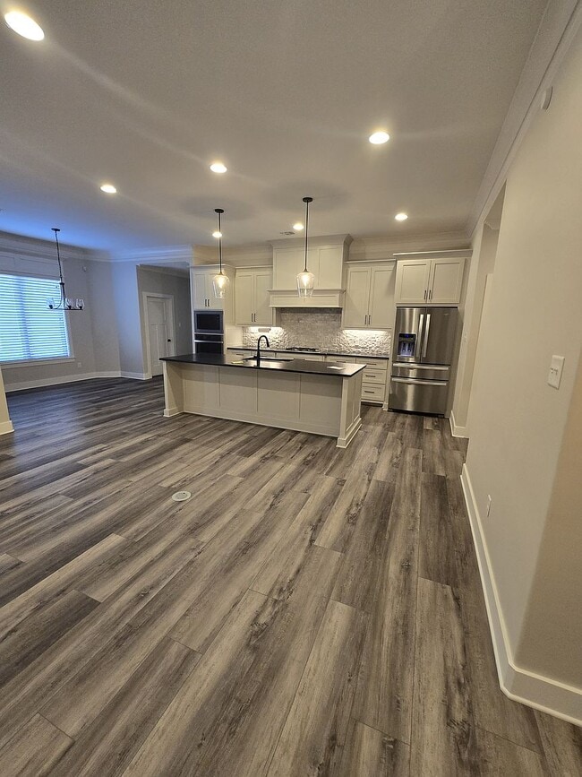 property at 114 Willow Point Dr