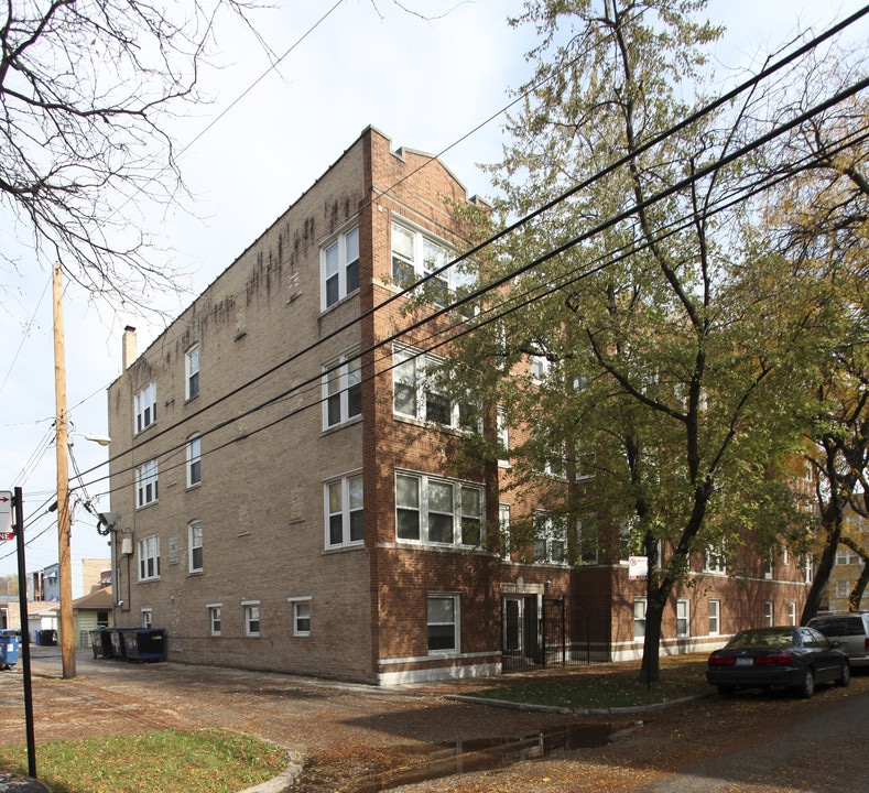 3906 W Ainslie St in Chicago, IL - Foto de edificio