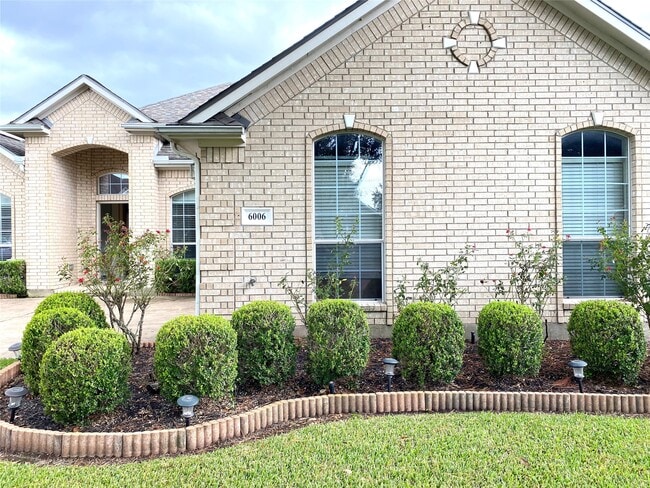 property at 6006 Country Ridge Dr