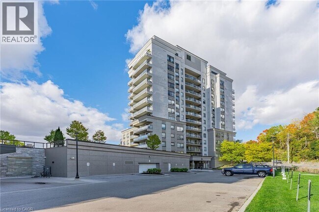 170 Water St N in Cambridge, ON - Building Photo - Building Photo