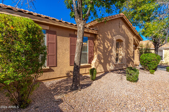 17041 W Marconi Ave in Surprise, AZ - Building Photo - Building Photo