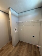 15831 S Flores St in San Antonio, TX - Building Photo - Building Photo