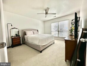 4501 Hazeltine Ct-Unit -D in Alexandria, VA - Building Photo - Building Photo
