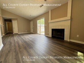 2657 Laurel Ln NW in Kennesaw, GA - Building Photo - Building Photo