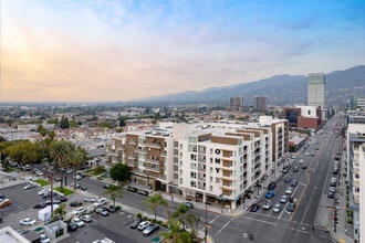 Onyx Glendale in Glendale, CA - Foto de edificio - Building Photo