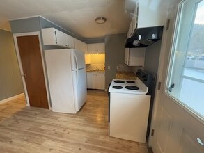 40 Adirondack View in Bristol, VT - Foto de edificio - Building Photo