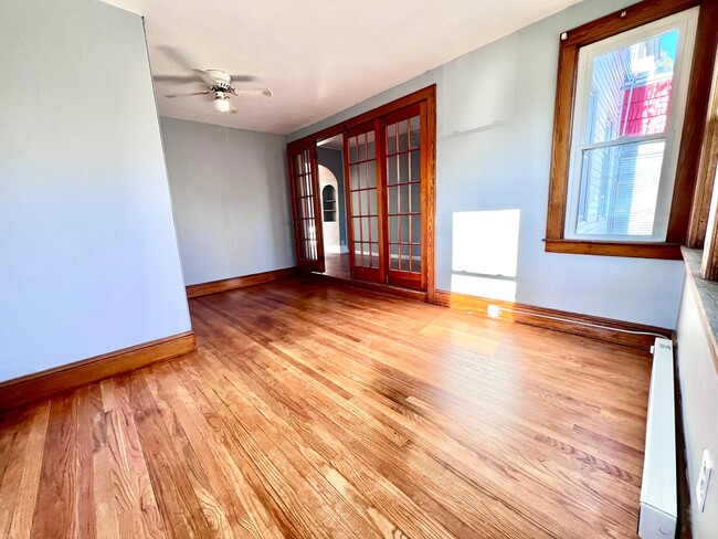 325 Front St, Unit 1st Floor in Chicopee, MA - Building Photo - Building Photo