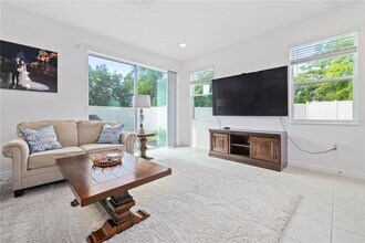34114 Rogallo Ln in Wesley Chapel, FL - Building Photo - Building Photo
