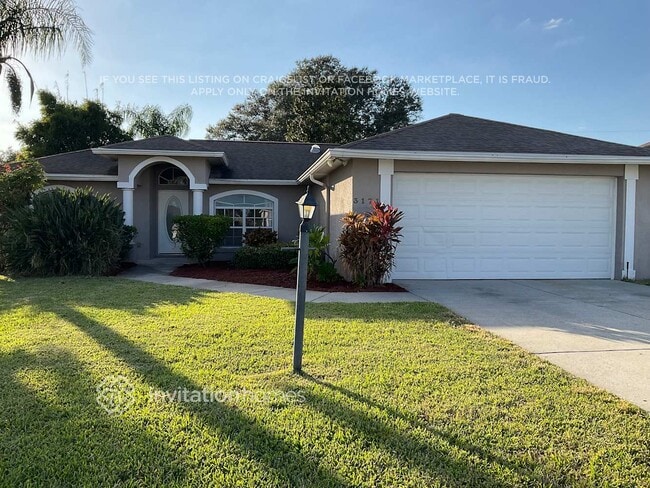 property at 3171 Huntington Ln