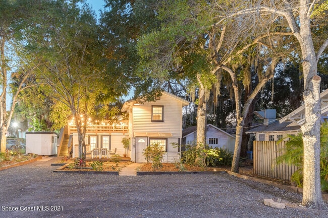 property at 603 E New Haven Ave