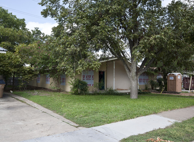 5004 Westfield Dr in Austin, TX - Building Photo - Building Photo