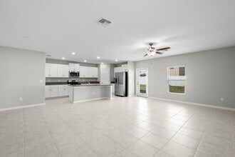 7224 Ronnie Gardens Ct in Tampa, FL - Building Photo - Building Photo