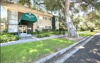 220 E Live Oak St, Unit 29 in San Gabriel, CA - Building Photo