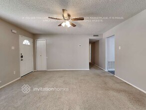 122 Cooper St in Cedar Hill, TX - Building Photo - Building Photo