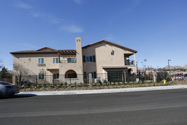 Vista Rio Apartments in Jurupa Valley, CA - Building Photo - Building Photo