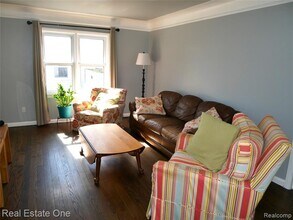 2881 Ellwood Ave in Berkley, MI - Building Photo - Building Photo