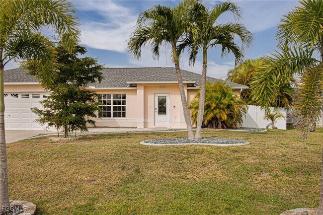 2144 SW 19th Ave in Cape Coral, FL - Building Photo - Building Photo