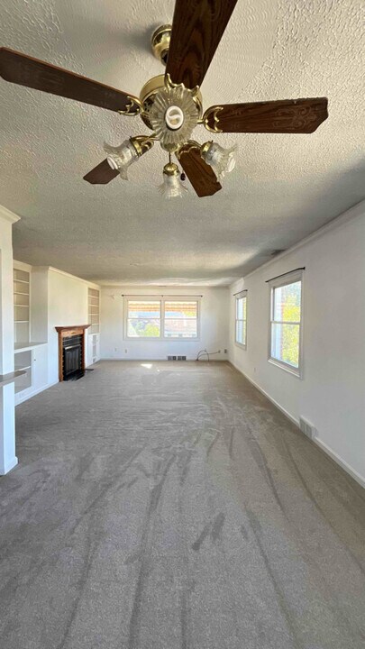 16 Howard Smith Blvd in Bellville, OH - Building Photo