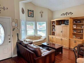 250 Arcadia Dr in Vacaville, CA - Building Photo - Building Photo