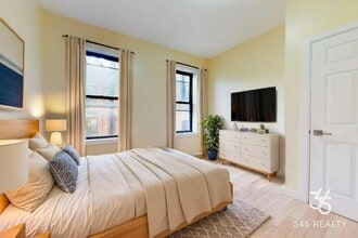 West 184th Street in New York, NY - Building Photo - Building Photo