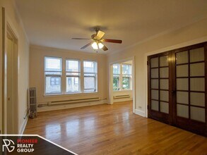 4635 N Paulina St, Unit #4631-409 in Chicago, IL - Building Photo - Building Photo