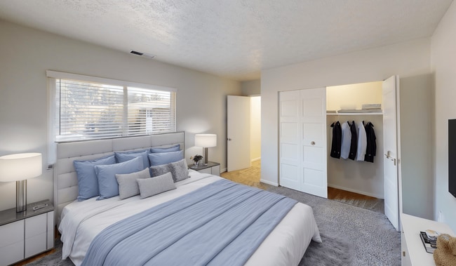 Barrington Square Apartments in Columbus, OH - Building Photo - Building Photo