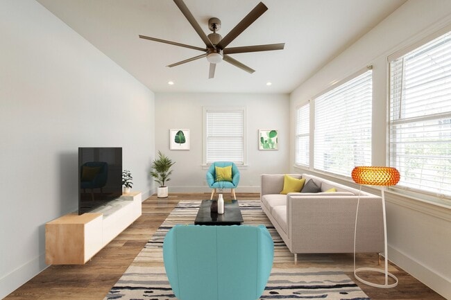 1021 E 45th St in Austin, TX - Building Photo - Building Photo