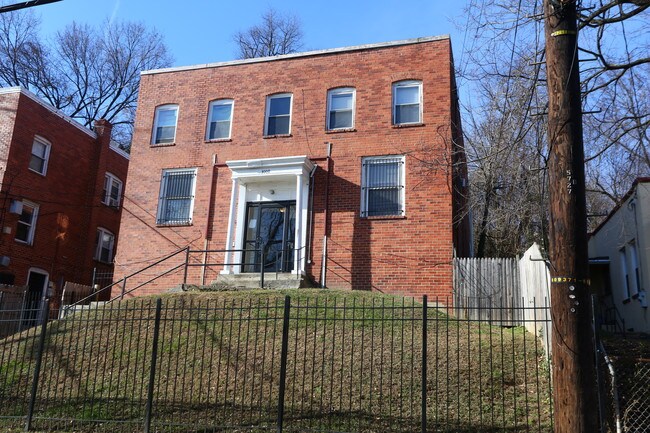 3009 30th St SE in Washington, DC - Building Photo - Building Photo