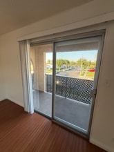 525 Jacmar Dr, Unit C in Montebello, CA - Building Photo - Building Photo