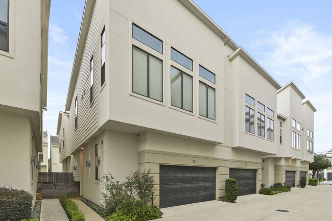 92 N Hutcheson St in Houston, TX - Building Photo - Building Photo