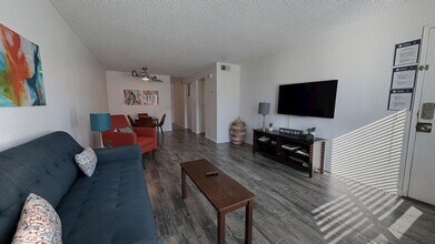 511 E Brockton Ave in Redlands, CA - Building Photo - Building Photo