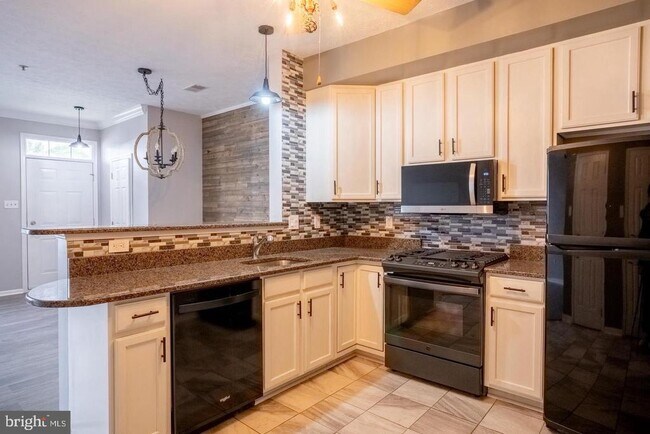 property at 4910 Edgeware Terrace