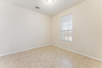 8437 Artesian Spring Dr in Fort Worth, TX - Building Photo - Building Photo