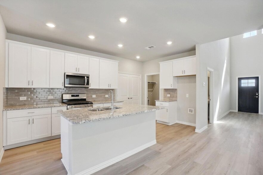 715 Caraway Dr, Unit 7T-101 in McKinney, TX - Building Photo