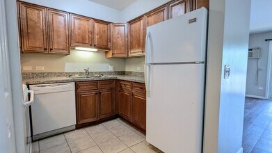 2380 Discovery Dr in Schaumburg, IL - Building Photo - Building Photo