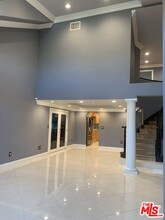 18162 Sweet Elm Dr in Los Angeles, CA - Foto de edificio - Building Photo