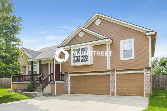 property at 16423 Richmond Ct
