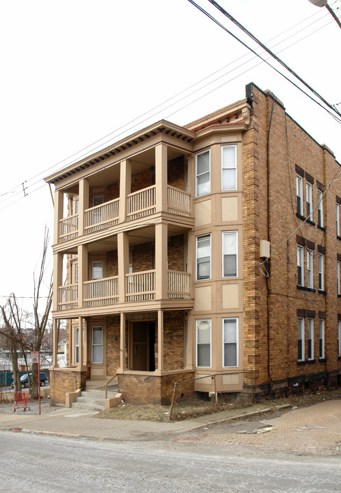 89 Knox Ave in Pittsburgh, PA - Foto de edificio