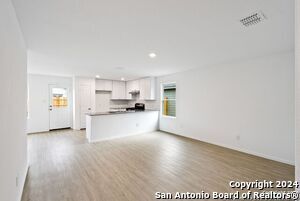 7719 Yeti Pk in San Antonio, TX - Building Photo - Building Photo