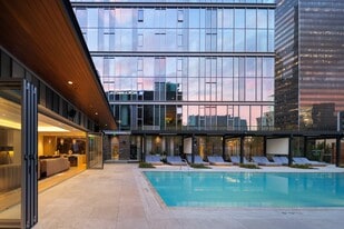 Figueroa Eight in Los Angeles, CA - Building Photo